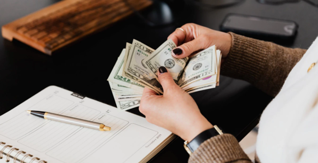 PASSIVE INCOME IDEAS: HOW TO MAKE $100 PER DAY